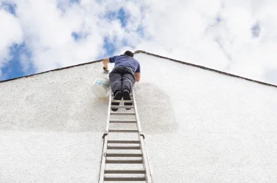 Peinture extérieure à la Bastide-de-Sérou — façades et ravalement
